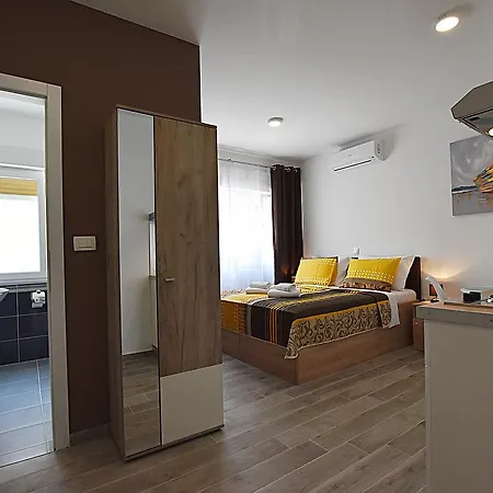 Apartment Borna & Roko Free Parking *